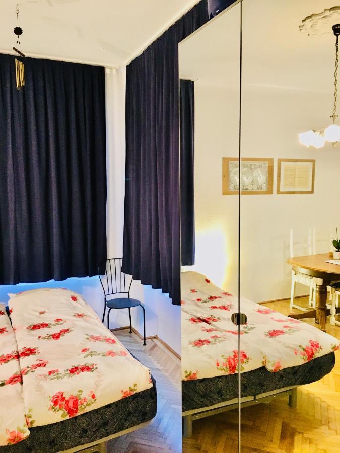 Romantic Studio In 12th District Close To Mom Park Apartamento *