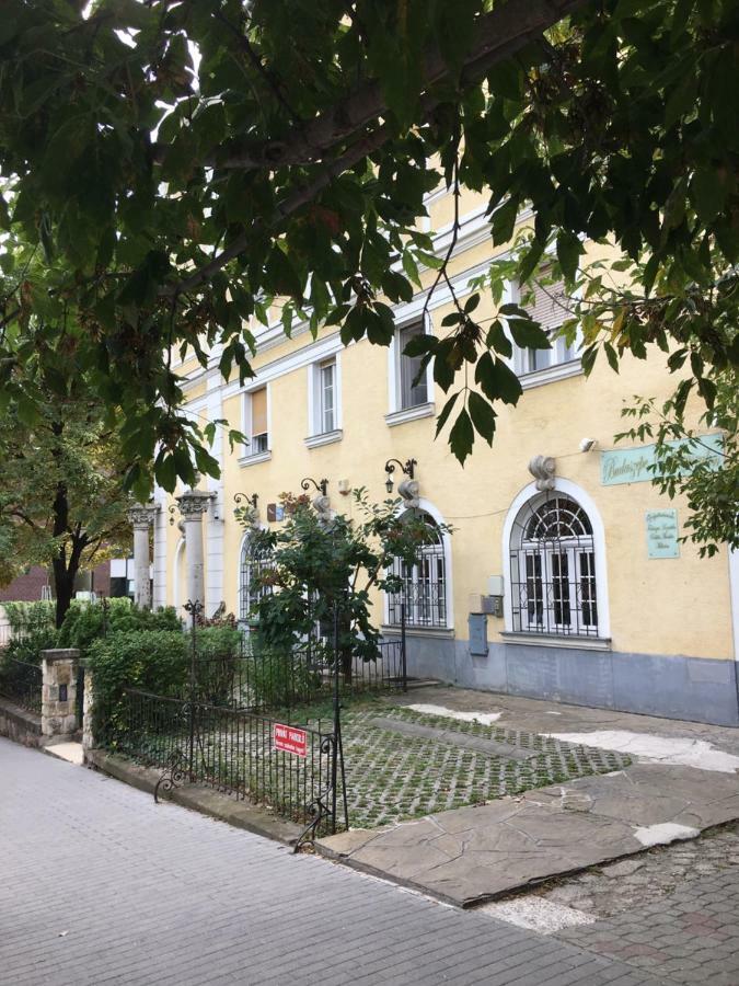 Romantic Studio In 12th District Close To Mom Park Appartement Budapest
